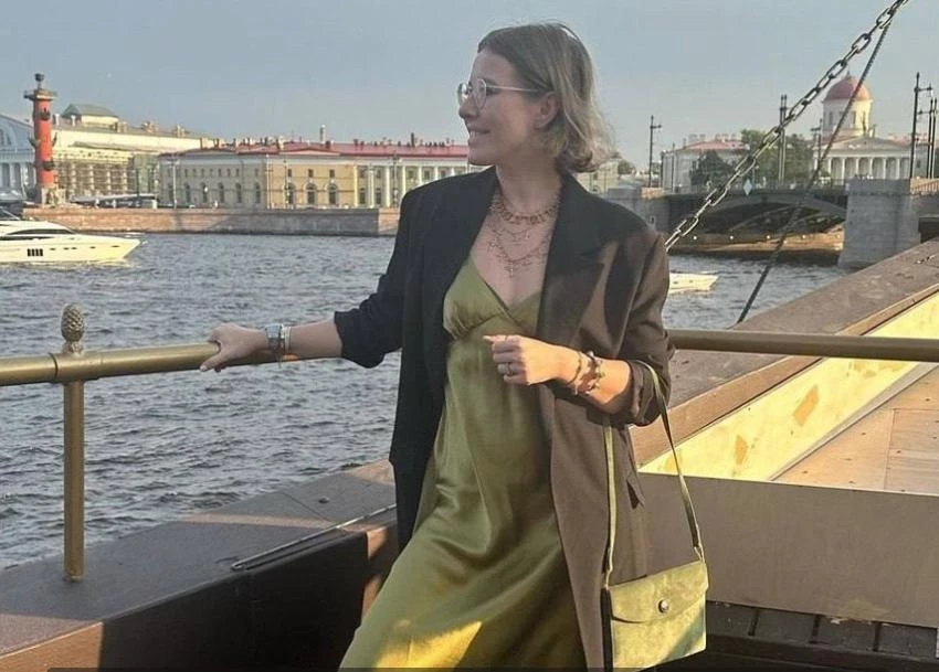 Ксения Собчак показала лицо без фильтров, отправляясь на «уколы красоты»