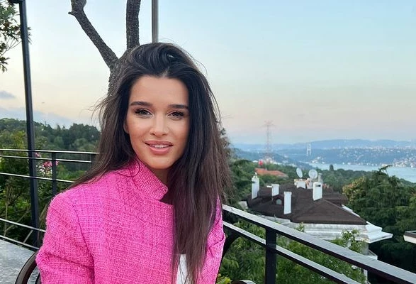 Ксения Бородина сравнила президента Путина с Джеймсом Бондом