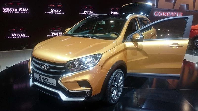 В Lada X-Cross 5 за 2,5 млн рублей обнаружились китайские логотипы