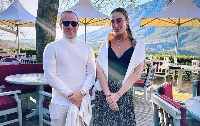 Ольга Бузова заявила, что собирается «поднять с колен» российский футбол