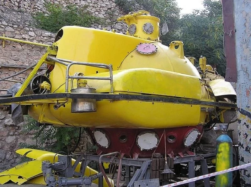 Руководитель «OceanGate» Раш признавался в нарушениях при постройке батискафа «Титан»