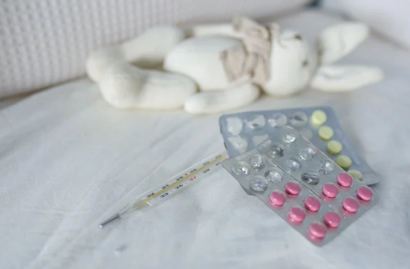 Эксперт Песков объясняет, как Россия может выжить без западных лекарств