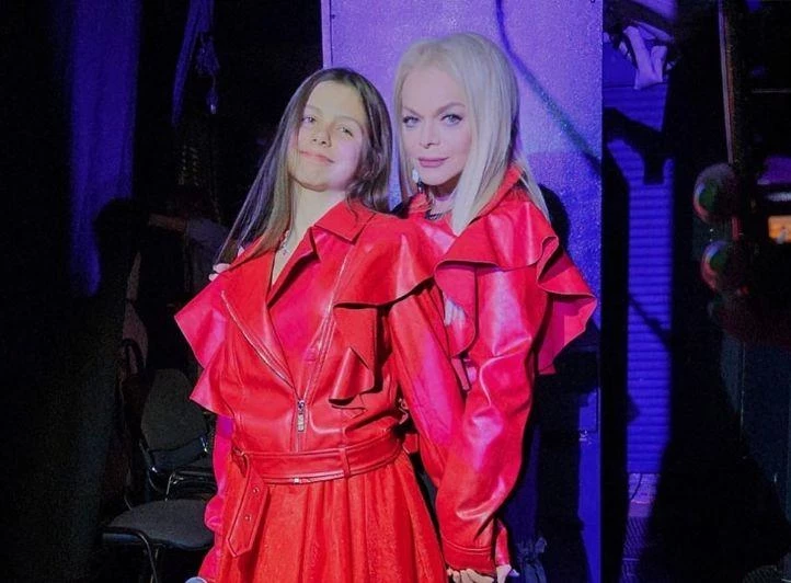 Татьяна Буланова оценила вокал внучки Долиной в эфире шоу «Две звезды. Отцы и дети»