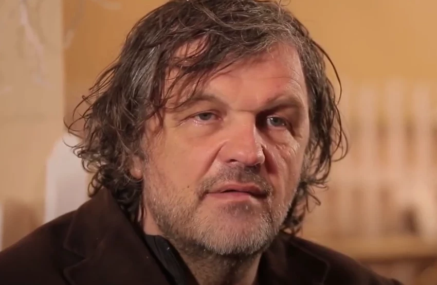 Сербский режиссер Эмир Кустурица на русском языке пригласил посетить «Летние вечера в Елабуге»