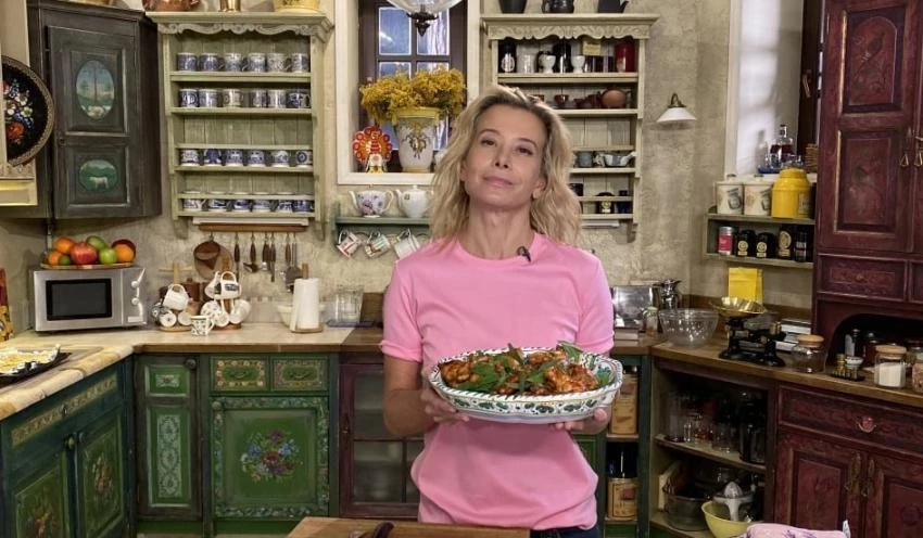 «Звездач»: Юлия Высоцкая заработала на кулинарных проектах около 150 млн рублей