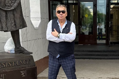 В «Ленкоме» назвали Садальского «неадекватным» после его слов о Васильевой