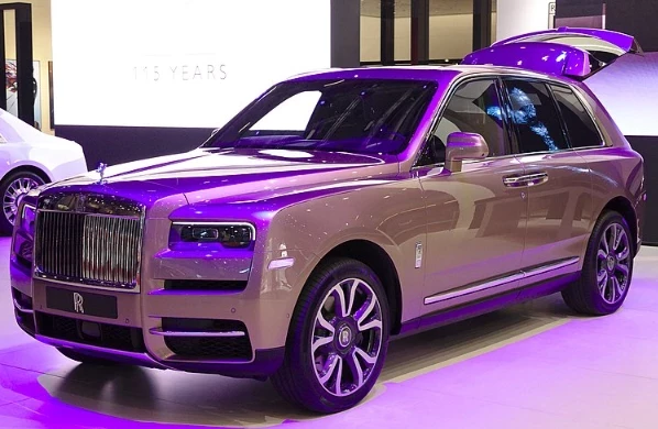 Названы самые дорогие автомобили с пробегом на российском рынке