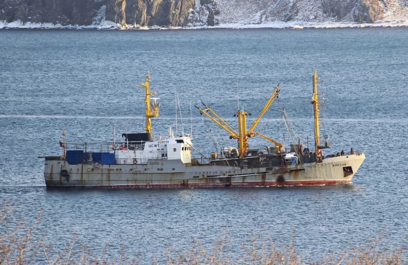 Прокуратура добилась наказания виновному в крушении траулера “Восток” и гибели 20 членов экипажа