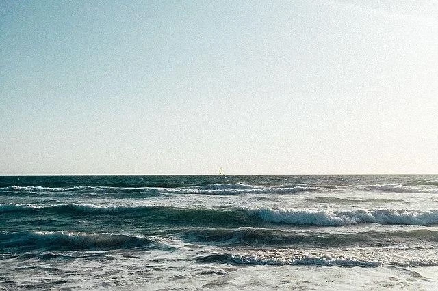 Океанолог Боксалл сообщил, что пропавший в Атлантическом океане батискаф подал сигнал бедствия