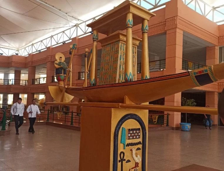 Египтолог Азиз: Причиной смерти Тутанхамона могло быть пьяное вождение