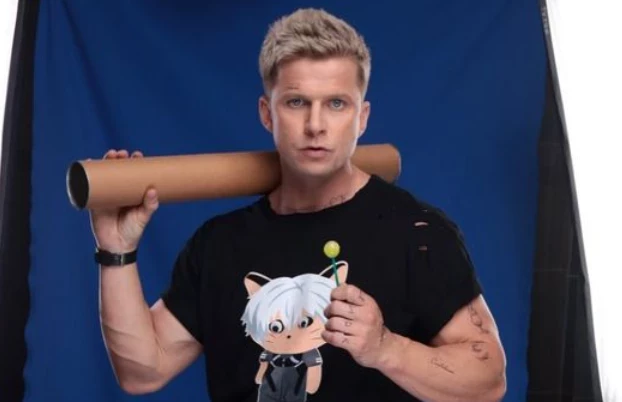 Актер Роман Курцын перебрался жить в дом на колесах