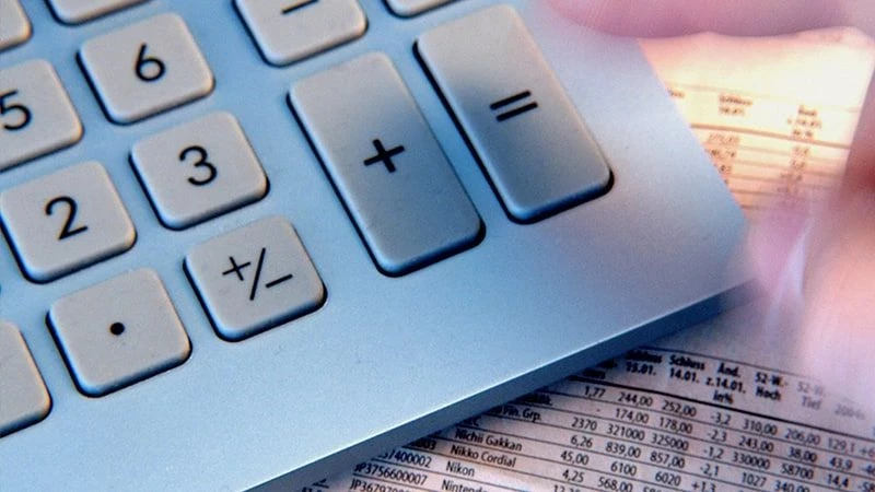 Поступления в бюджет российских регионов стали расти от НДФЛ