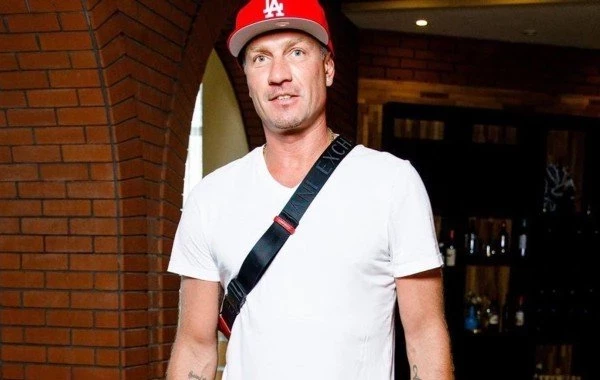 Роман Костомаров сегодня, последние новости на 23 июня: фигурист начал тренировки с протезами на ногах, свежие подробности от 23.06.2023