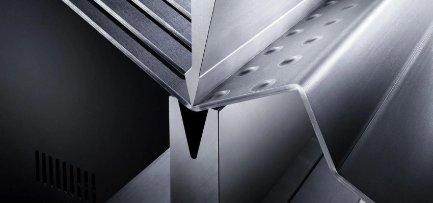 Гибка металла: виды, технологии и преимущества