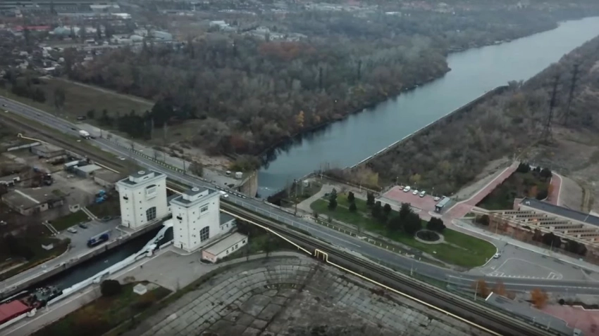 МО РФ: на территории подтопления плотины Каховской ГЭС могут появиться очаги лихорадки Западного Нила