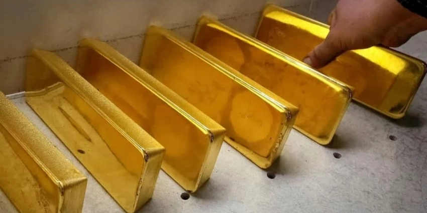 Запрет США российского золота вызвал неоднозначную реакцию у западных экспертов