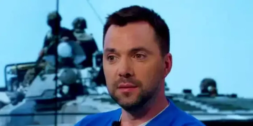 Арестович сел в лужу, заявив о «северодонецкой ловушке»