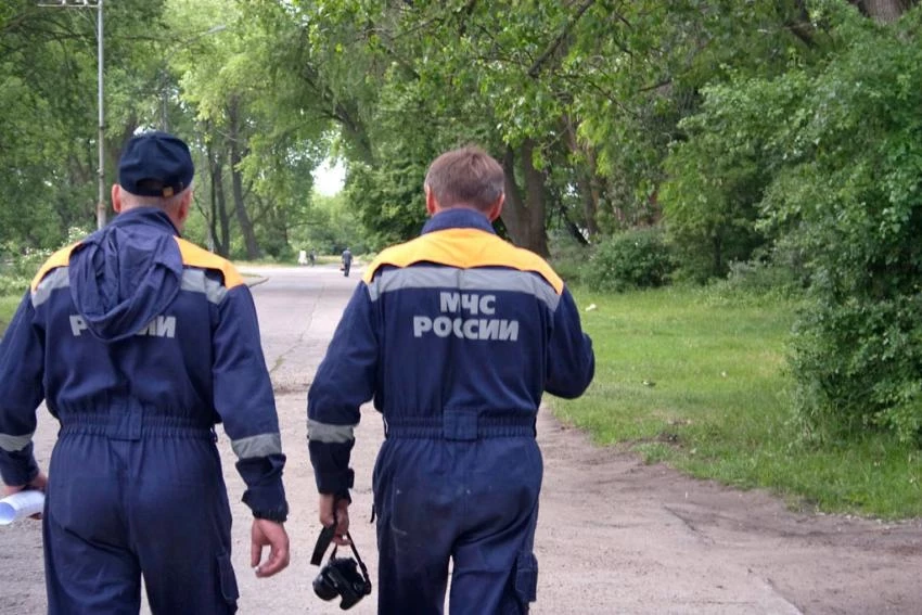 В Курганской области пьяный водитель сбежал из изолятора, открыв двери через окно для еды