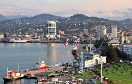 Блогер Саша Коновалова назвала 4 причины отказаться от отдыха в Грузии