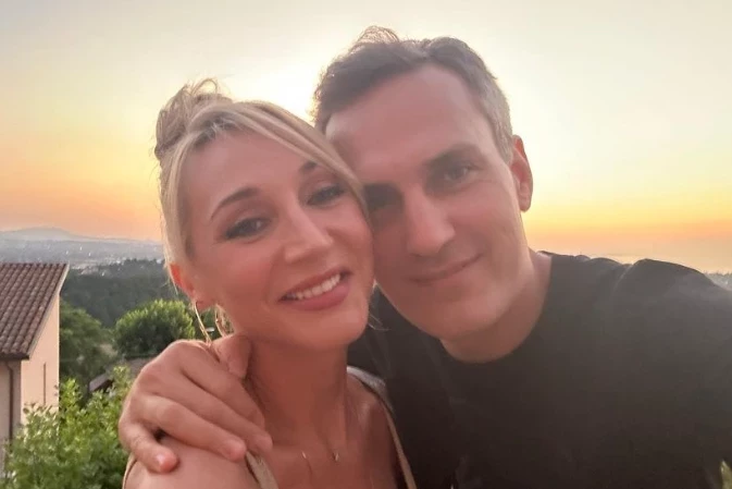 Кристина Орбакайте прилетела в Латвию для первой встречи с Пугачевой в 2023 году