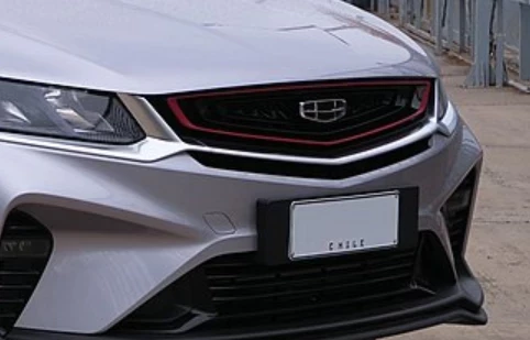 Geely представила 663-сильный седан Galaxy L6 со скромным расходом топлива