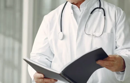 Врач Мирзонов назвал 8 самых сильных аллергенов