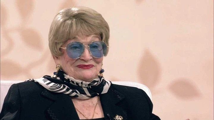 Людмиле Хитяевой стало плохо на похоронах единственного сына