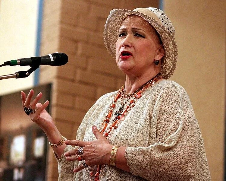 На Троекуровском кладбище установили памятник актрисе из «Тихого Дона » Зинаиде Кириенко