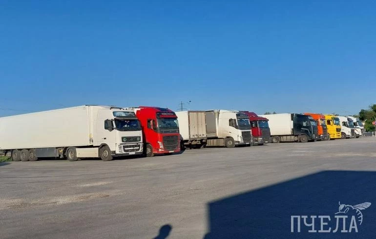 Часть трасс Челябинской области закрыли для грузовиков из-за жары