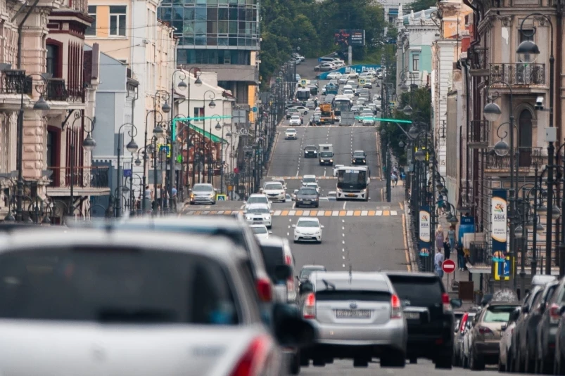 Поток китайских машин хлынул в Россию – почему так трудно к ним купить запчасти