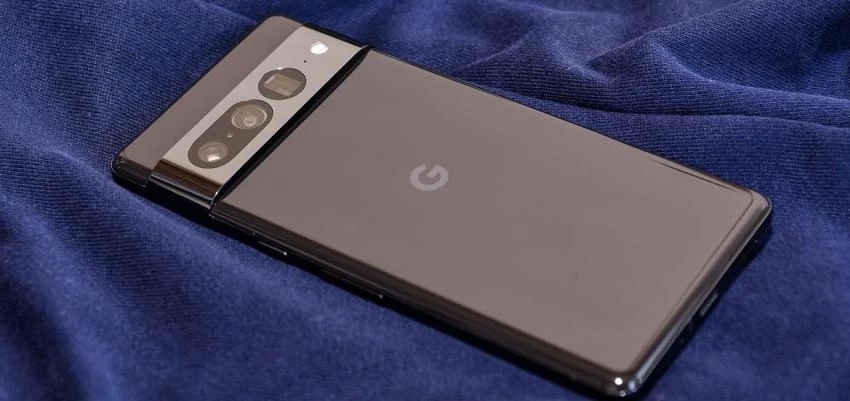 В Сети появилось первое «живое» фото Google Pixel 8 Pro