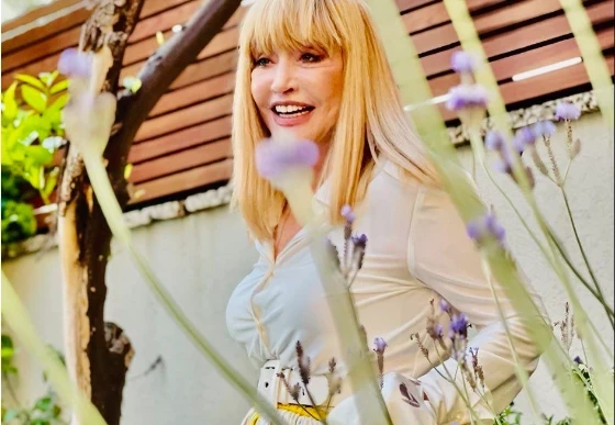 Певица Татьяна Зайцева заявила, что Пугачева постоянно думает о России