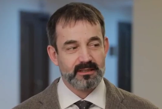 Дмитрий Певцов назвал причину ухода из «Ленкома»