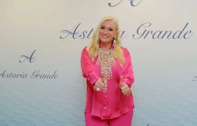 Наталия Гулькина уличила Пугачеву в боязни женской конкуренции