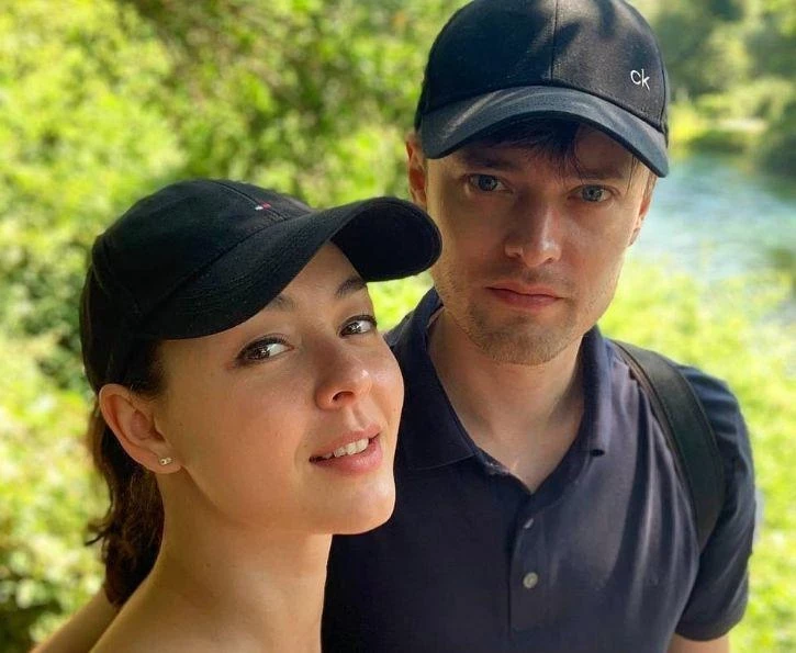 Марина Кравец в ЗАГСе ответила согласием за мужа Аркадия Водахова