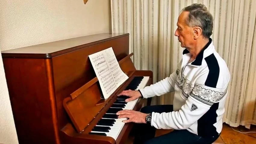 Муза Задорнова вспомнила, как юморист запустил спортивную эстафету с Хабенским и Безруковым