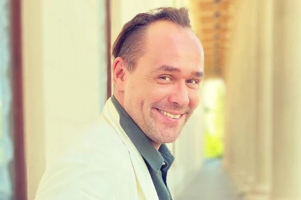 Звезда «Глухаря» Максим Аверин впервые высказался о сбежавших из России коллегах