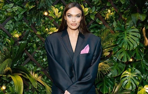 Алена Водонаева восхитила поклонников фотографиями в нескромном бикини из Турции