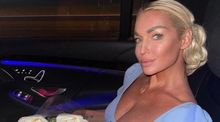 Татьяна Толстая заявила, что Анастасия Волочкова не имеет отношения к интеллигенции