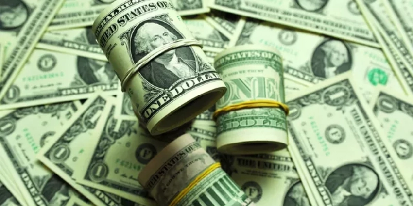 Силуанов: «Доллары и евро стали токсичными». Мол, то ли дело рубль — наше всё. Им мы и станем отдавать долги