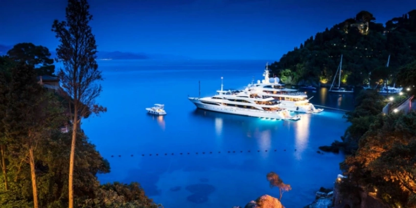 В Россию свозят зарубежные яхты чтобы не отобрали