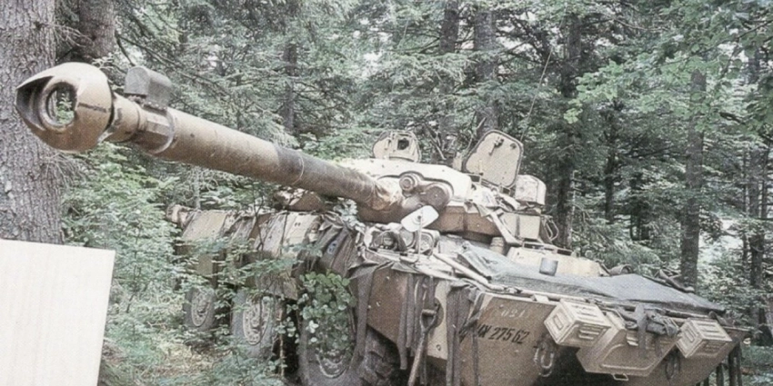 Морпехи ТОФ не впечатлены трофейным танком AMX-10RC: даже конвейера нет