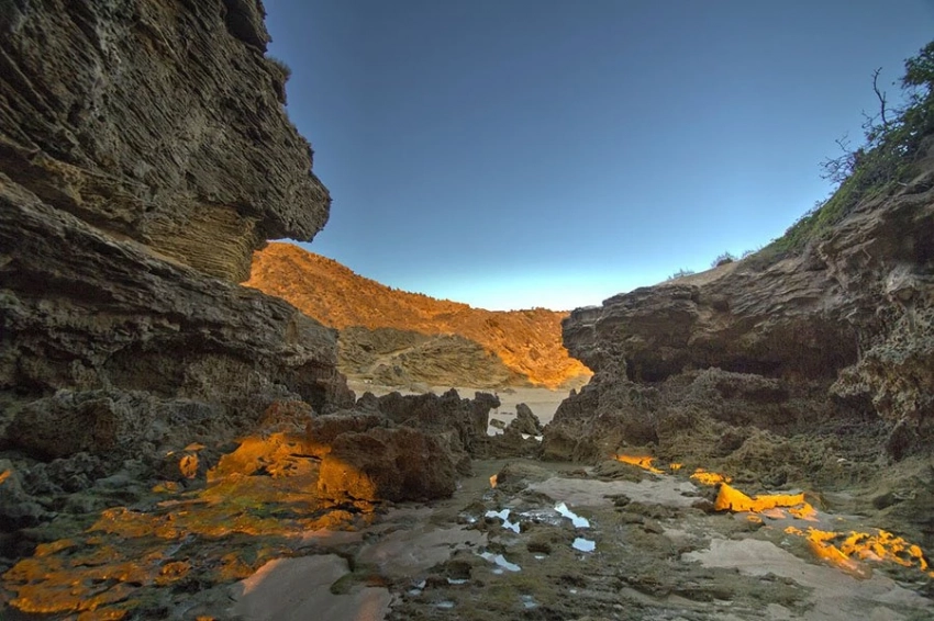 Геологи обнаружили в ЮАР следы движения древнейших ледников в истории Земли