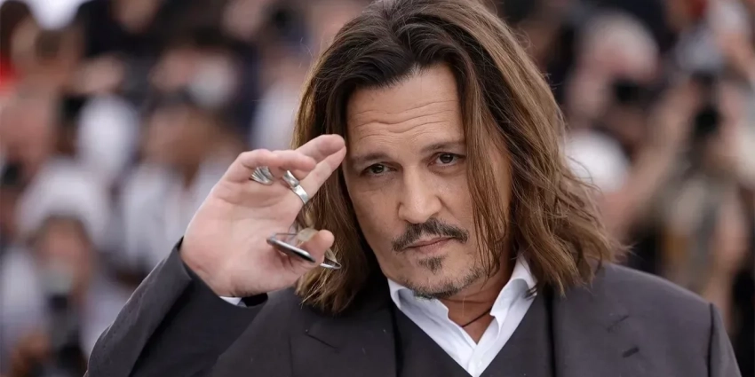 «Классный мужик» Джонни Депп приедет в Россию осенью 2023 года, несмотря на СВО и санкции — зачем это голливудскому актеру и сколько ему заплатили?