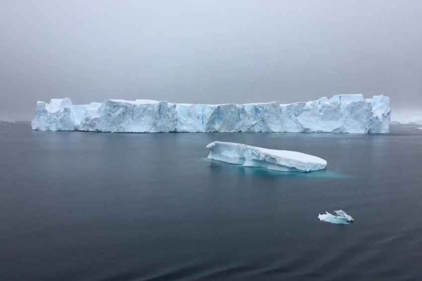 ААНИИ: Айсберг А23а направился в сторону пролива Дрейка