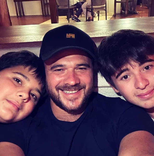 Эмин Агаларов показал повзрослевших сыновей от бывшей супруги