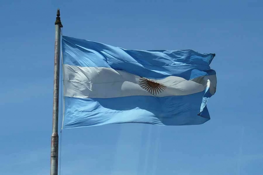 Доллар готовится поглотить очередное государство