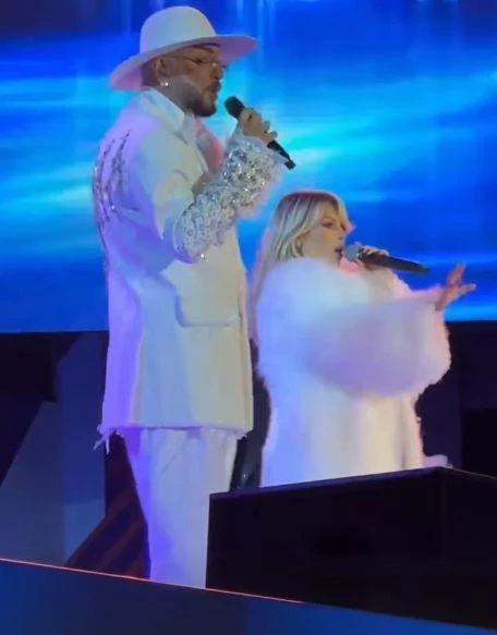 Филипп Киркоров задержал свое выступление с Люсей Чеботиной на концерте в честь Дня города Москвы