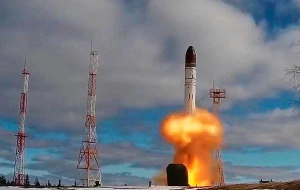 Российский комплекс «Сармат» может уничтожить Лондон за шесть минут — Express 