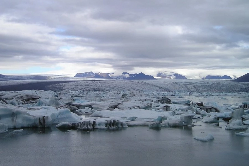 Science: режим потепления Арктики определяется арктическим диполем